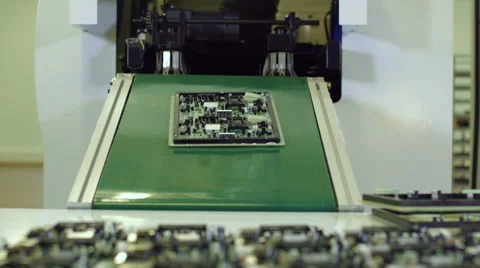 Factory assembly line production of PCBs Видео 50304314