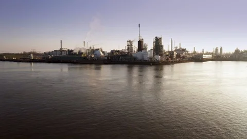 Factory Chemours in Dordrecht Stock-Footage 122384541