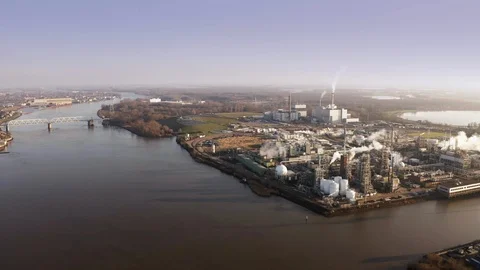 Factory Chemours in Dordrecht Stock-Footage 122384545
