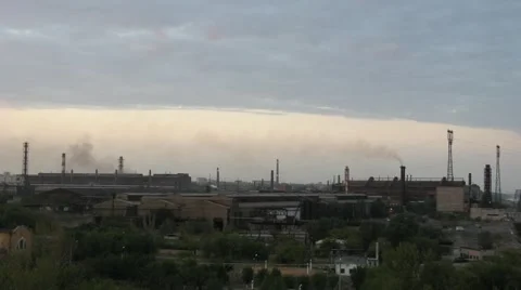 Factory pipe smoke in front of beautiful sky Vídeo Stock 1046037