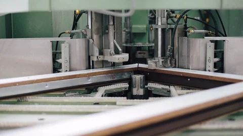 Factory for PVC windows and doors production. Manufacturing jobs. Vidéo 129383731