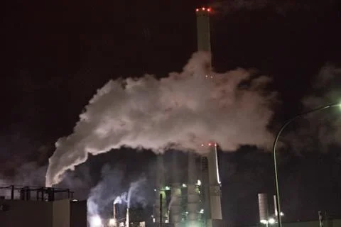 Factory with steam Foto stock