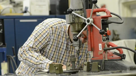Factory worker 1 Vídeo Stock 31848530