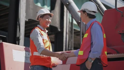 Factory worker people men standing in front of containers logistic in warehouse. Video stock 234264149