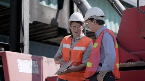 Factory worker people men standing in front of containers logistic in warehouse. Video stock 234264168