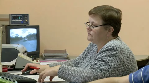 Factory workers at computers Video stock 63151839