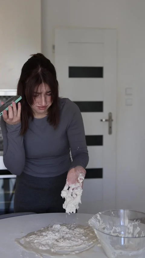 Failed AI baking experiment Video stock 334781436