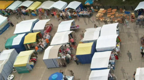 Fair loop time-lapse - crowd of blur people in marketplace 스톡 동영상 771650