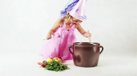 Fairy preparing a magical mixture Video stock 11811022