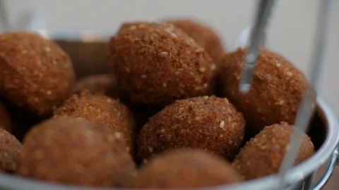 Falafel pile Video stock 101655568