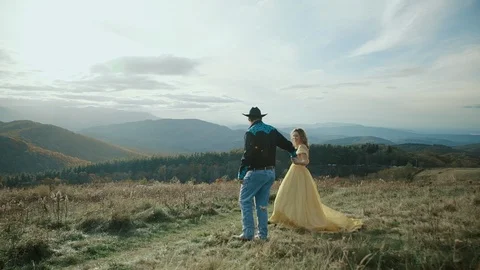 Fall on Max Patch Mountain Appalachian Mountains, Tennessee &amp; North Carolina Stock-Footage 86745914
