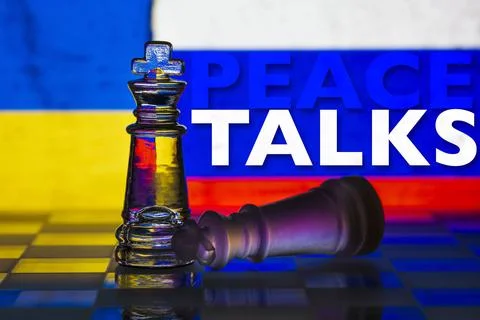 Fallen chess king as a metaphor for fall from power Peace Talks ukraine invas Stock Photos