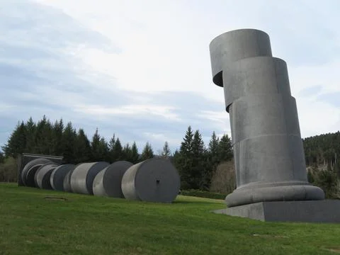 Fallen column of large stone destruction toppled holocaust Stock-Fotos