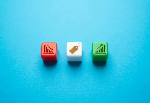 Falling and rising prices. Increase or decrease. Rise and fall. inflation and 스톡 사진