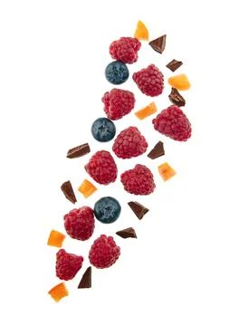Falling berries with chocolate chips Foto stock
