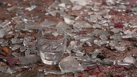 Falling bottle of vodka 스톡 동영상 80813050