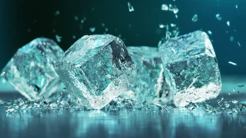 Falling ice cubes in 4K Super Slow motion 스톡 동영상 132266972