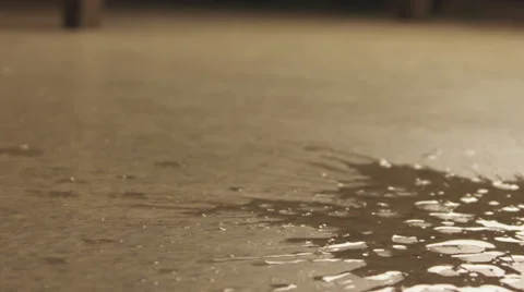 Falling mug of water slow motion Stock Footage 47843420