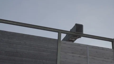 Falling sawdust 動画素材 92317275