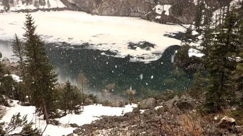 Falling snow Stock Footage 47984156