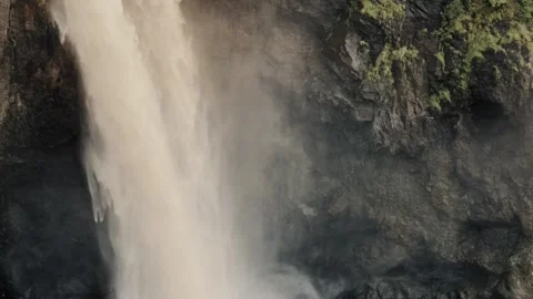Falling waterfall in wild nature Upward View Vidéo 318633477