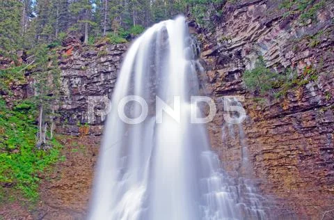 Falls in the wilderness Stock Photos