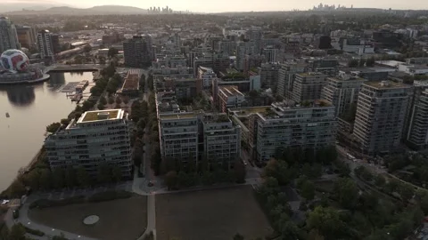 False Creek Olympic Village Sunset Vídeo Stock 347127265