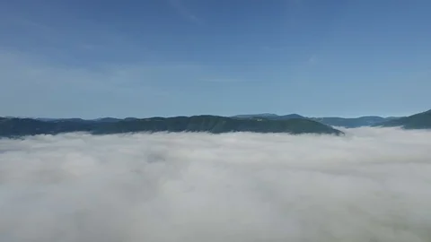 False plane creates leaves speechless with a sea of ​​fog Stock Footage 126637206