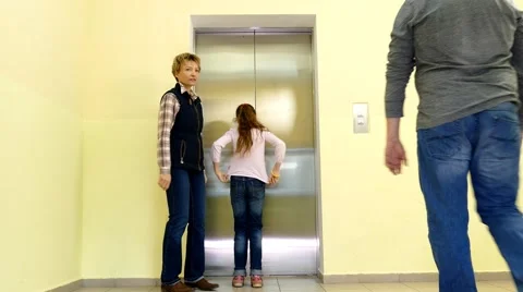 Family in elevator 스톡 동영상 49697436