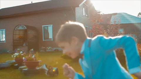 Family Fun.launch a Kite in the Yard Stock Footage 68907127