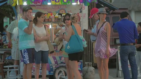 FAMILY HAVING FUN  Stock-Footage 74630397
