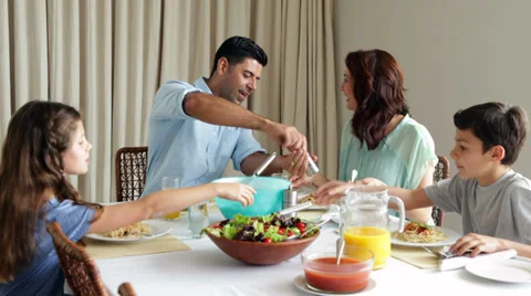 https://images.pond5.com/family-having-spaghetti-dinner-together-footage-036108708_iconl.jpeg