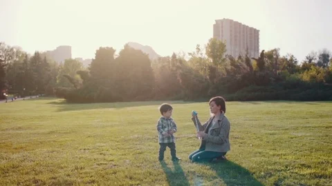 Family Making bubbles Stock Footage 75205342
