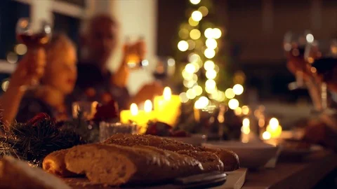 Family toasting wine at christmas dinner Stock Footage