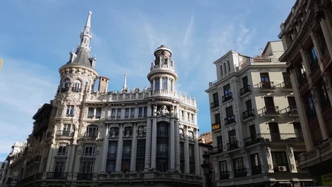 Famous building in Madrid called Edificio Meneses Видео 86256947