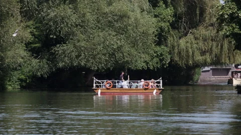 The famous Chain Ferry crossing the river Avon, England. Stock Footage 248756936