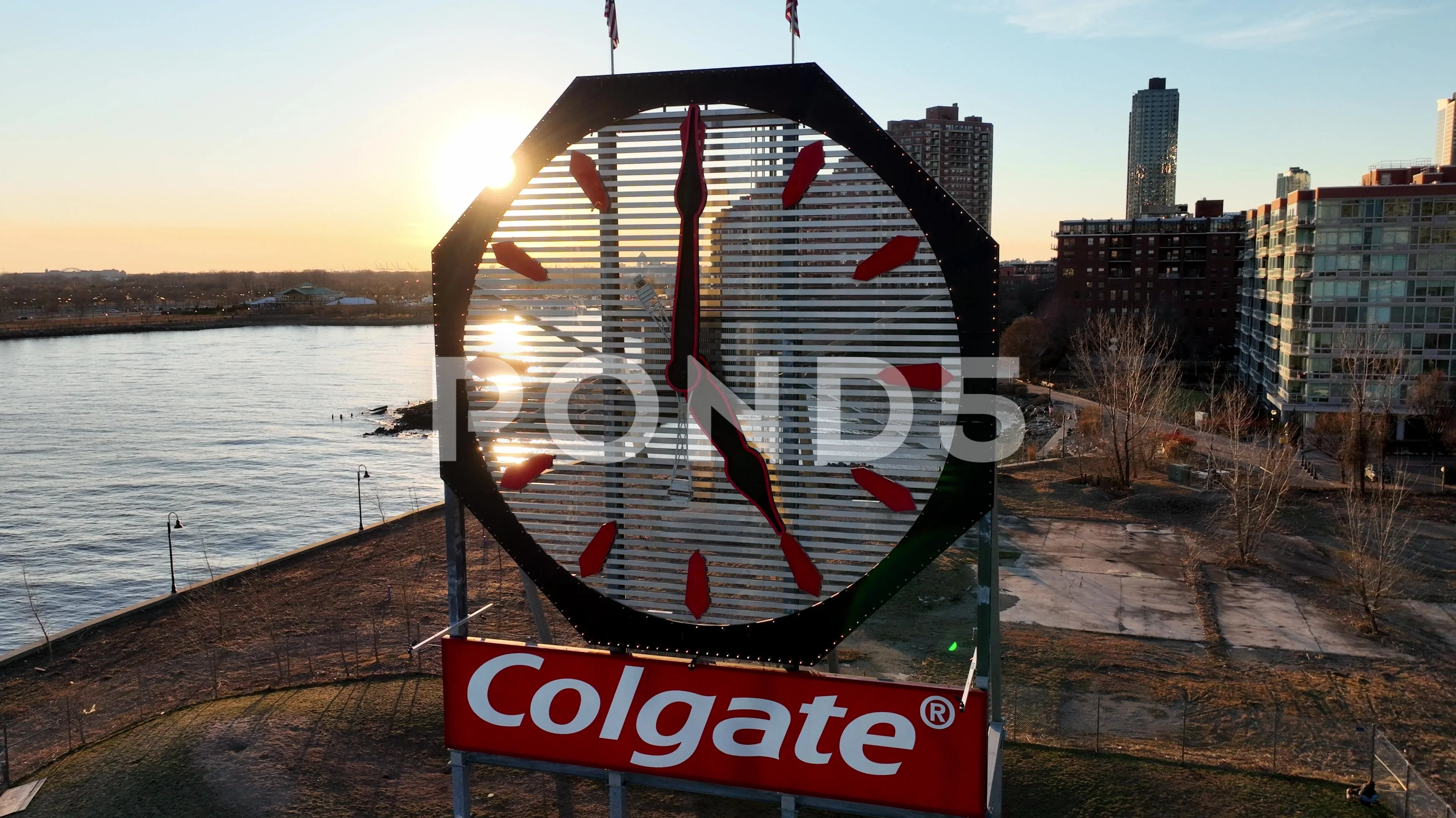 Jersey City, New Jersey - Colgate Clock (2020) 