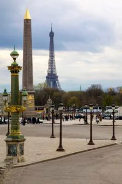 Famous monuments in Paris. The Eiffel Tower as well as the obelisk, France Foto stock