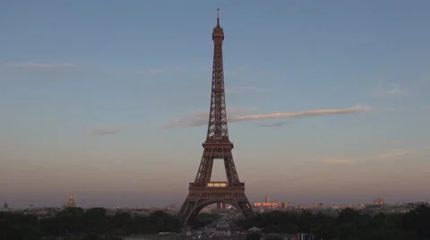 Famous Representative Paris Vacation Image Crepuscle Evening Light Eiffel Tower. Stockbeeldmateriaal 64307266
