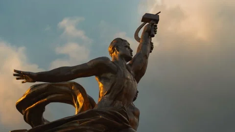 Famous soviet monument Worker and Collective Farm Woman, Moscow, Russia Video stock 221471607