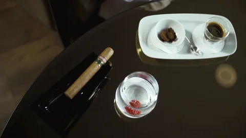 Fancy cafe Vídeos de archivo 112868124