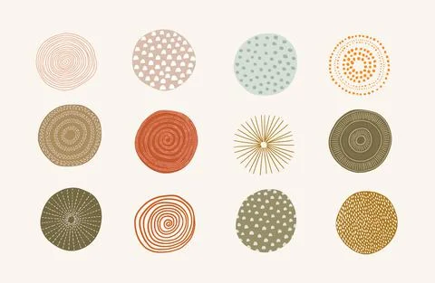 Fancy circles set. Hand drawn doodle textured and patterned elements. Illustrazione stock