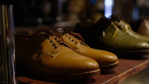 Fancy Shoes In Apparel Store Stockbeeldmateriaal 100528763