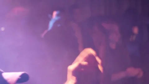 Fans clapping their hands at a concert 動画素材 82284549