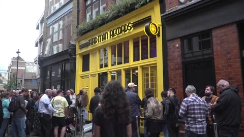 Fans queue outside Jack White's Third Man Record store Video stock 161556314