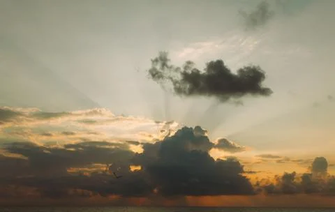 Fantastic sky, dramatic sunset, beautiful natural background. Setting sun ill Fotos Stock
