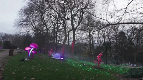 Fantasy light installation with giant glowing mushrooms and snails in Miramar Vídeo Stock 334261482
