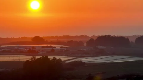 Far view of traffic during sunset Video stock 252103509