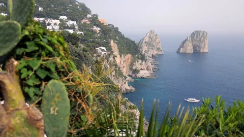 Faraglioni di capri Stock Footage 128448239