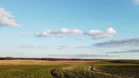 Farm Fields and Clouds Stockbeeldmateriaal 127872123